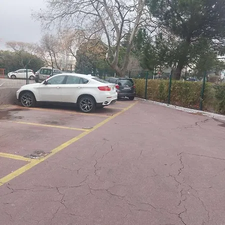 Appartement D'anjou - Grand Avec Balcon Et Parking Privatif Perpignan