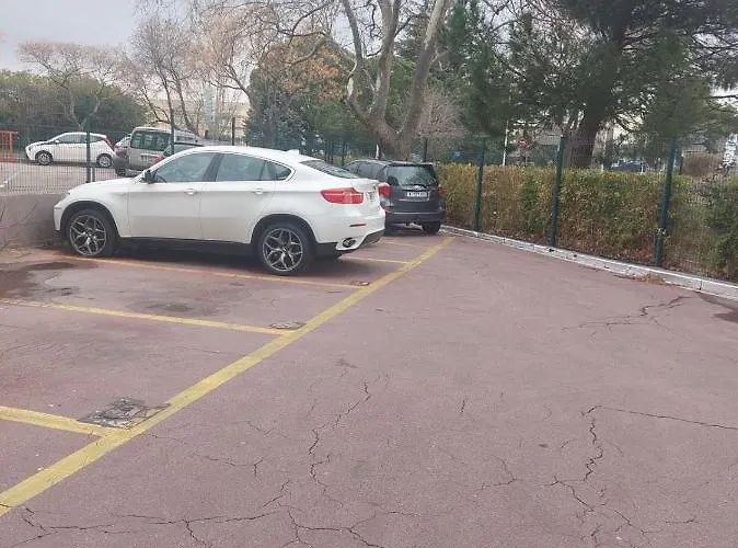 Apartment D'anjou - Grand Avec Balcon Et Parking Privatif Perpignan