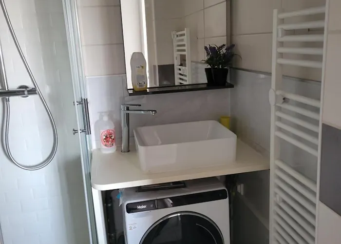 D'anjou - Grand Avec Balcon Et Parking Privatif דירה